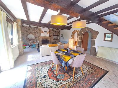 Propriété - 188 m² - 7 pièces