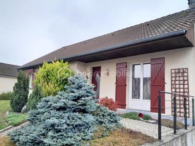 Maison - 95 m² - 5 pièces