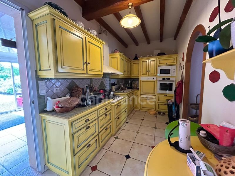 Maison - 390 m² - 11 pièces