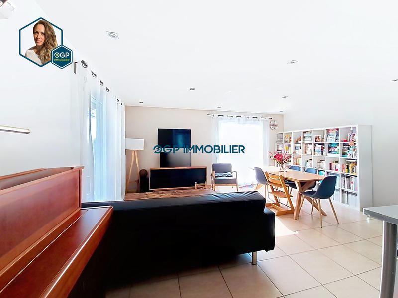 Maison - 93 m² - 4 pièces