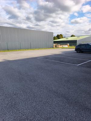 Local d'activités - 357 m²