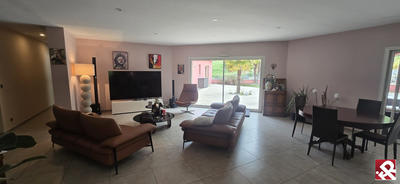 Villa - 445 m² - 9 pièces