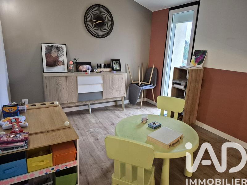 Maison - 236 m² - 8 pièces