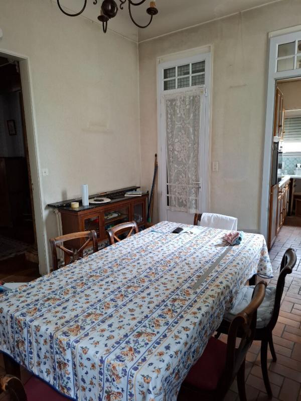 Immeuble - 227 m² - 9 pièces