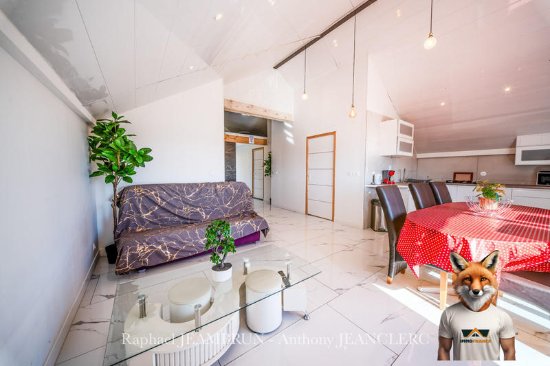 Maison - 346 m² - 15 pièces