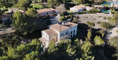 Maison d'architecte - 290 m² - 8 pièces