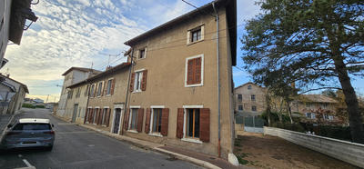 Maison - 270 m² - 7 pièces