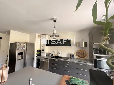 Appartement - 96 m² - 4 pièces