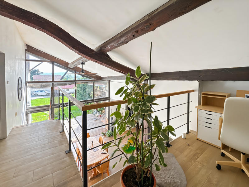 Maison - 239 m² - 11 pièces