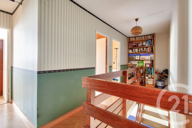 Appartement - 105 m² - 5 pièces