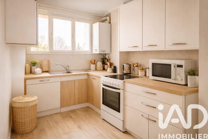 Appartement - 79 m² - 5 pièces