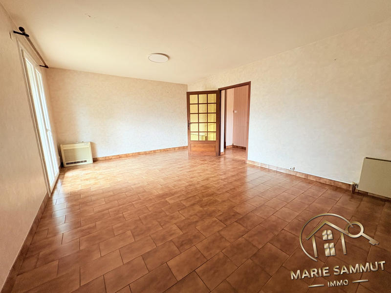 Maison traditionnelle - 220 m² - 7 pièces