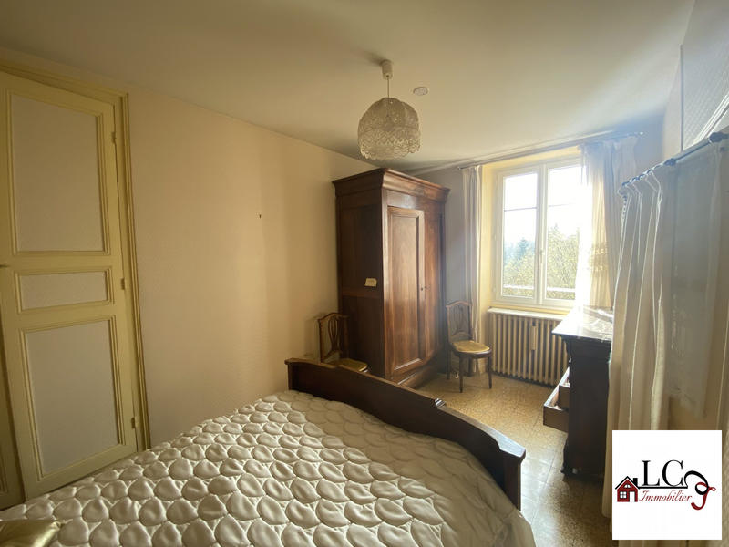 Maison ancienne - 118 m² - 8 pièces