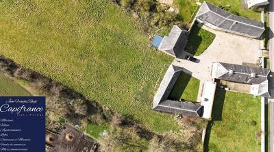 Maison - 330 m² - 16 pièces