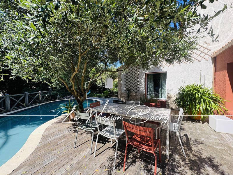 Maison - 167 m² - 6 pièces