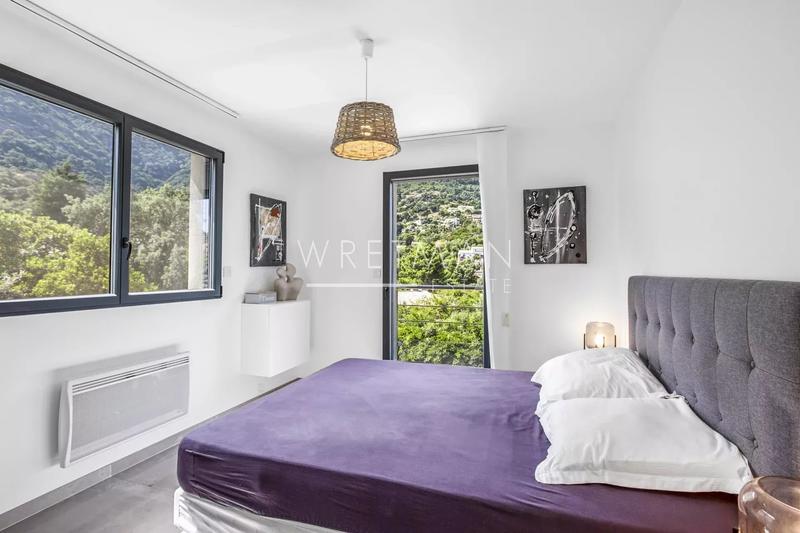 Villa - 180 m² - 7 pièces