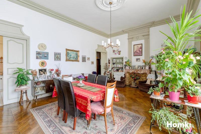 Immeuble - 966 m² - 46 pièces