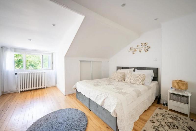 Maison - 110 m² - 6 pièces