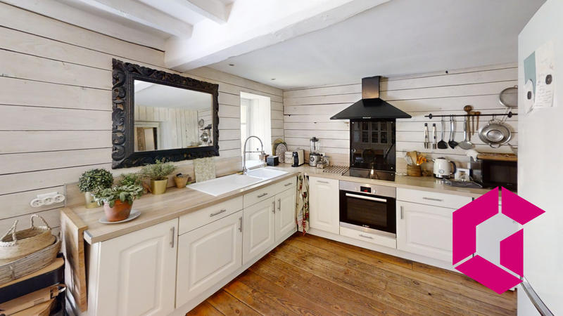 Maison ancienne - 190 m² - 6 pièces