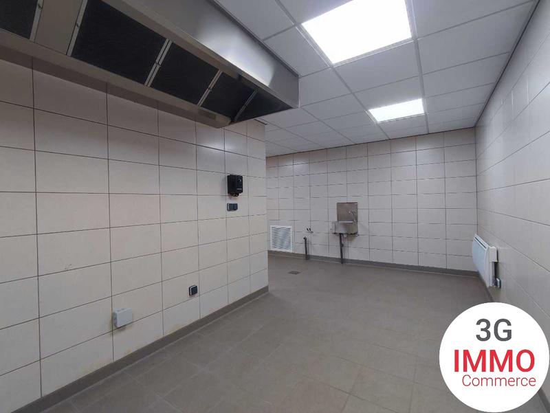 Local commercial - 76 m² - 3 pièces