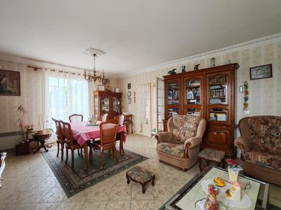 Maison - 130 m² - 7 pièces