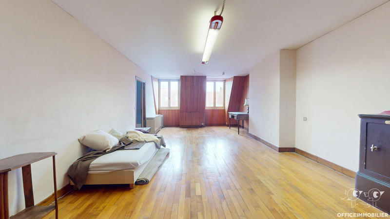 Appartement - 93 m² - 4 pièces