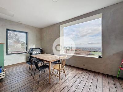 Appartement - 93 m² - 4 pièces