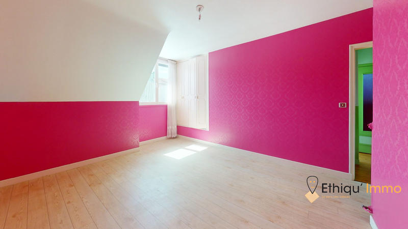 Maison - 144 m² - 2 pièces