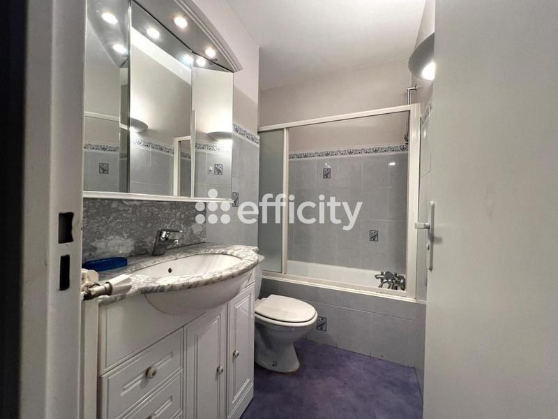 Appartement - 157 m² - 5 pièces