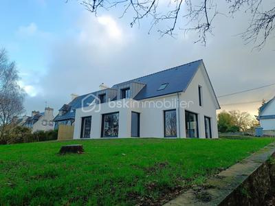 Maison - 160 m² - 7 pièces