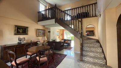 Maison - 140 m² - 5 pièces