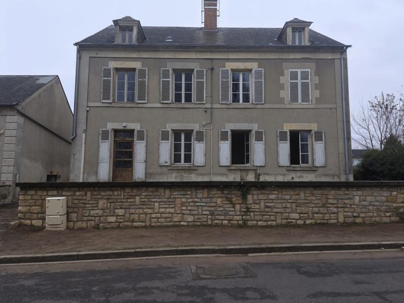 Maison ancienne - 400 m² - 21 pièces
