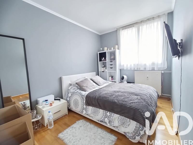 Appartement - 90 m² - 4 pièces