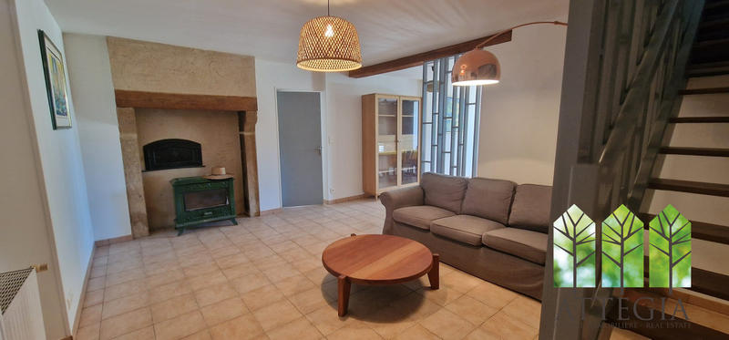 Maison - 99 m² - 4 pièces