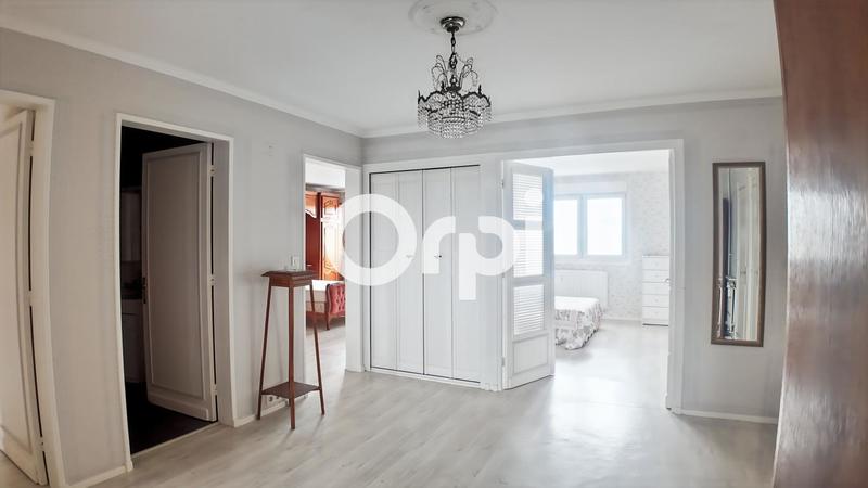 Appartement - 108 m² - 4 pièces