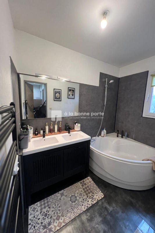 Villa - 156 m² - 6 pièces