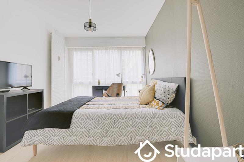 Chambre - 13 m² - 1 pièce