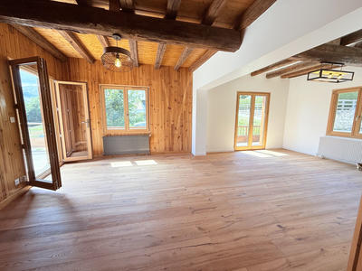 Châlet - 329 m² - 13 pièces