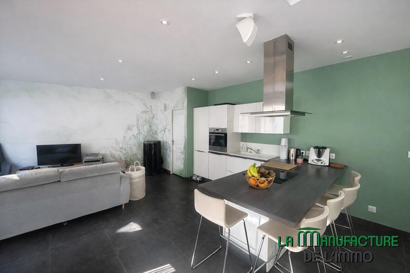 Triplex - 121 m² - 5 pièces