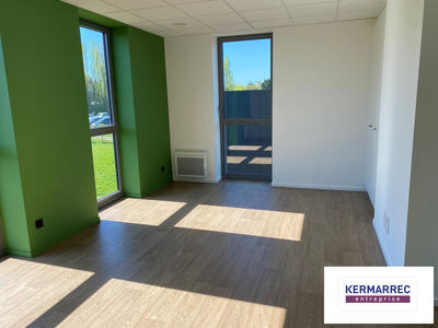 Bureau - 69 m²