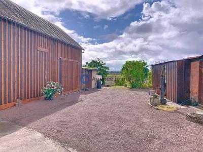 Maison - 170 m² - 8 pièces