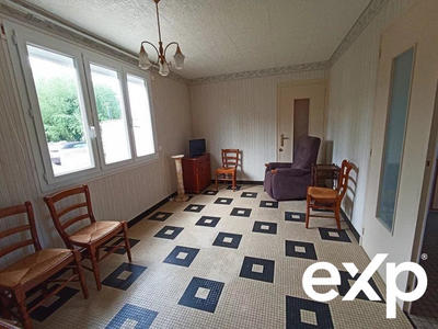 Maison - 93 m² - 5 pièces