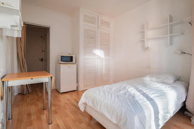 Studio - 14 m² - 1 pièce