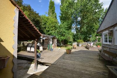 Maison - 226 m² - 7 pièces