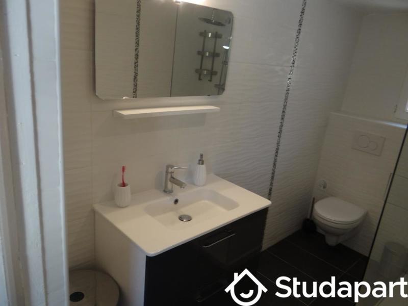 Chambre - 12 m² - 1 pièce