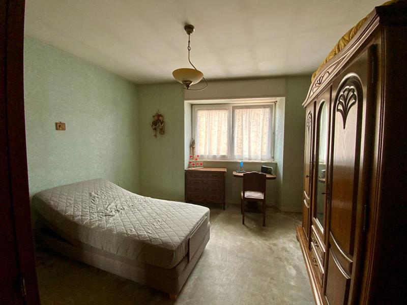 Maison - 400 m² - 7 pièces