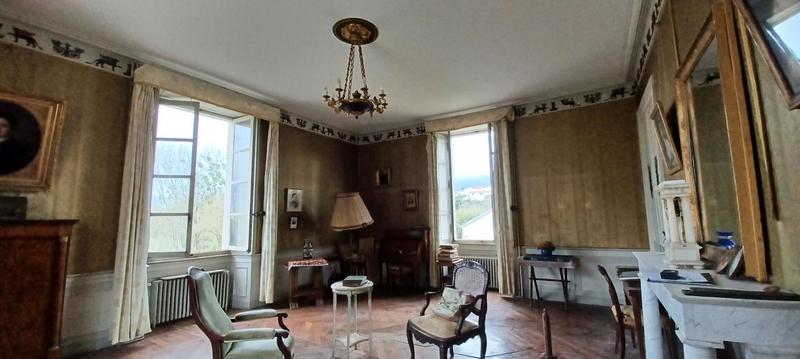 Propriété - 380 m² - 14 pièces