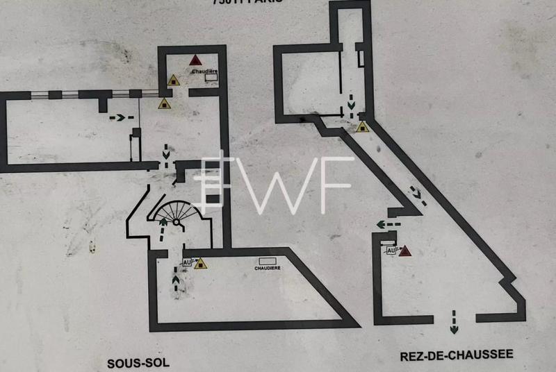 Local d'activité / Entrepôt - 67 m² - 3 pièces