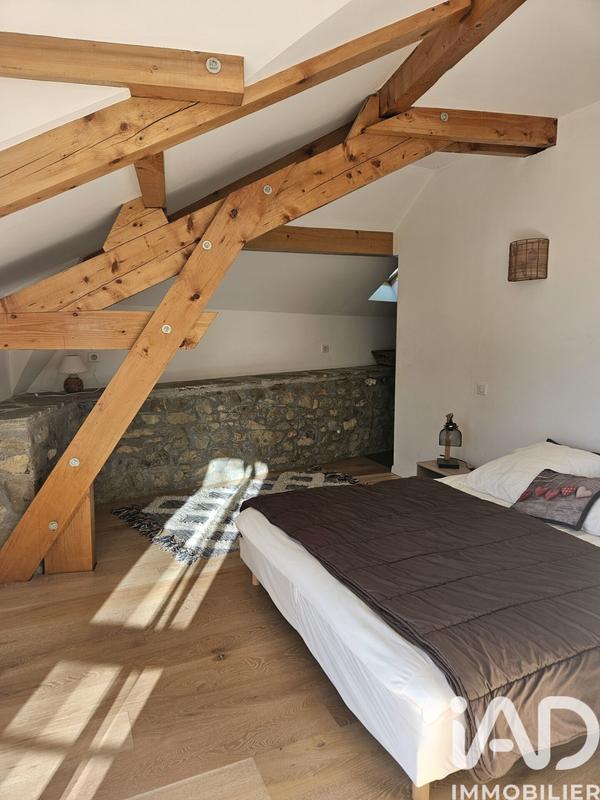 Châlet - 287 m² - 10 pièces