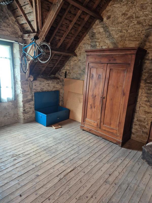 Maison - 92 m² - 5 pièces